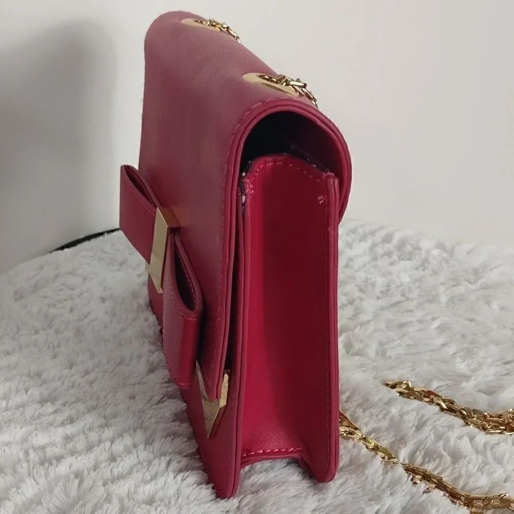 Chain Crossbody 👛 Purse - Picture 7 of 10
